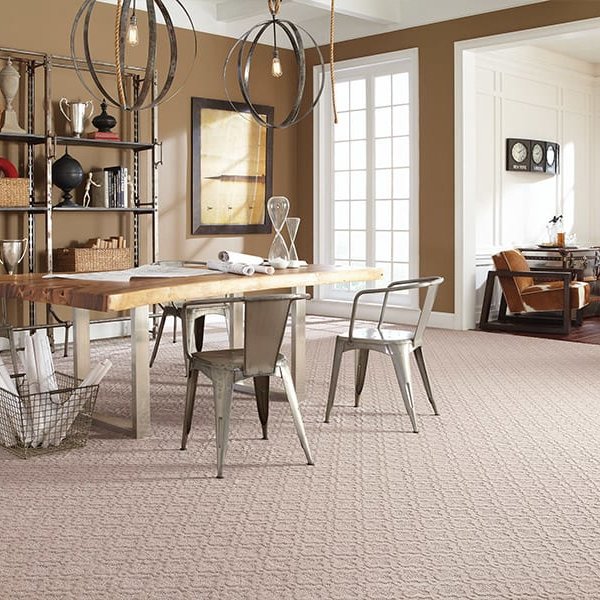 Carpet installation in Kizer Flooring in Oxford and Batesville, MS
